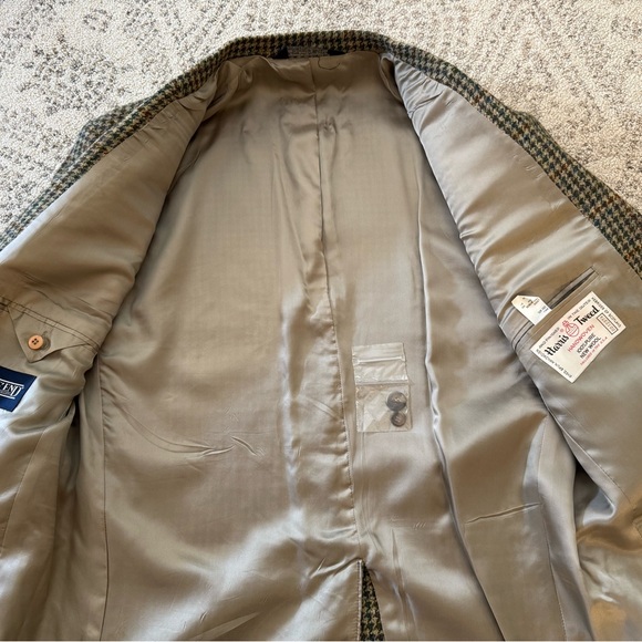 Lands End 100% Pure Wool Plaid Blazer - Picture 9 of 13